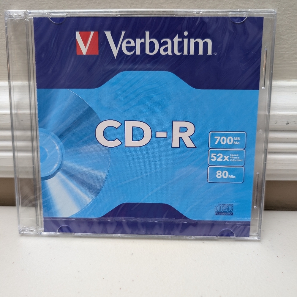 NIB. Blue CD-R 700MB 52x. Seven Blank CDs.